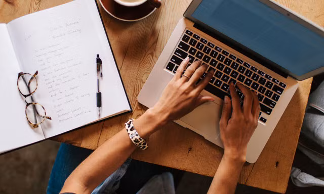 Tranh cãi "Học Toán ổn là được, sau này chủ yếu dùng máy tính nên không cần lo chữ xấu"