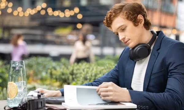 Dành cho thí sinh thi IELTS: 7 bí kíp bạn cần lưu ý để bài nghe IELTS đạt điểm cao nhất