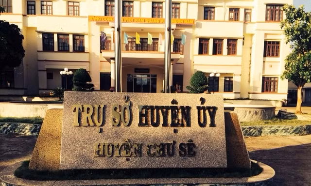 Trụ sở Huyện ủy Chư Sê. Ảnh: Nam Phương