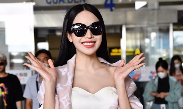 'Hoa hậu Quốc tế năm 2024' Huỳnh Thị Thanh Thuỷ rạng ngời ‘không góc chết’ ngay khi vừa đặt chân xuống Hà Nội