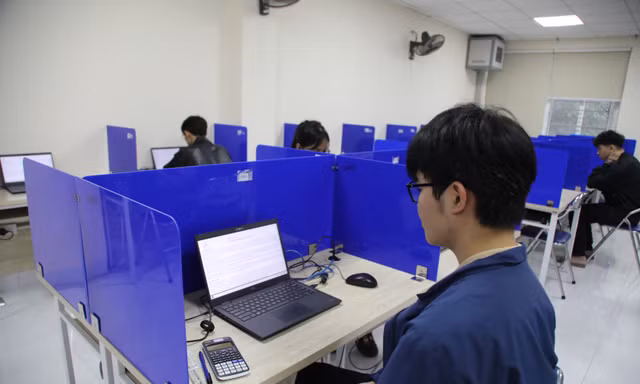 Đợt 1 kì thi đánh giá năng lực ĐH Quốc gia Hà Nội: Cẩn trọng với 'hoang tin'