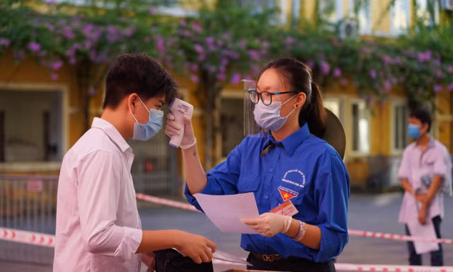 Trường THPT chuyên Khoa học Xã hội và Nhân văn công bố cấu trúc đề thi tuyển sinh lớp 10