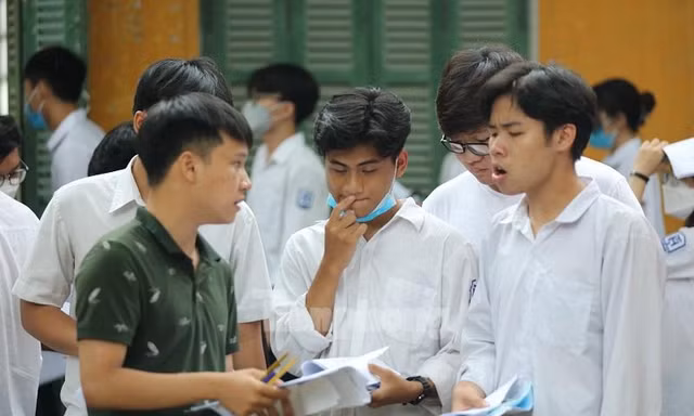Giải đề môn Lịch sử tốt nghiệp THPT 2022