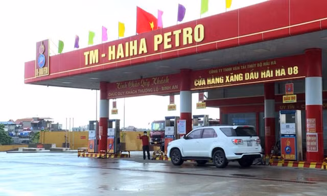 Từ 270 tỷ tại Quỹ bình ổn xăng dầu của dân bị ngân hàng thu nợ: 'Thả gà ra đuổi'