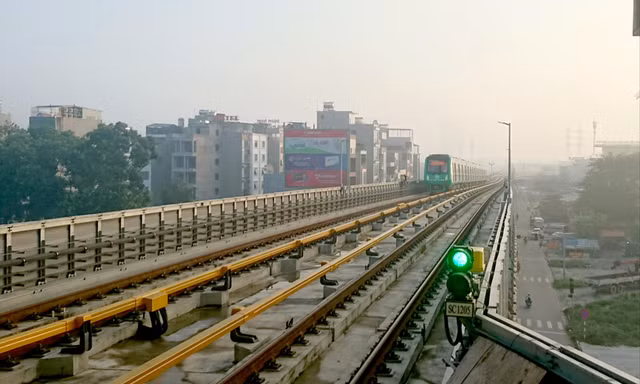 Dự án đường sắt đô thị Cát Linh – Hà Đông chưa hẹn ngày về đích, dù đã 1 năm chạy thử. Ảnh: Phạm Thanh