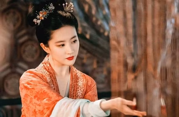 Toàn cảnh vụ Lưu Diệc Phi bị tố làm giả bằng cấp: Khi "thần tiên tỷ tỷ" bị buộc "hạ phàm"