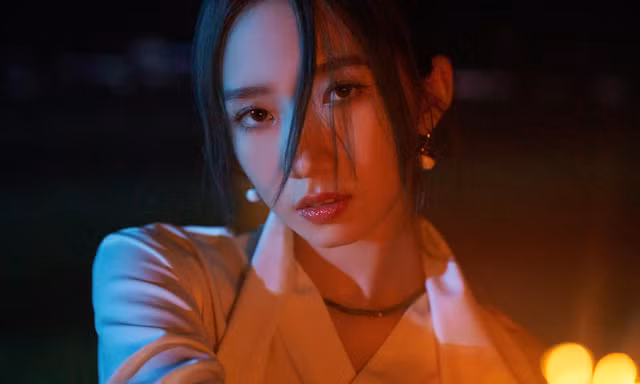 Mạnh Mỹ Kỳ tự tin xuất hiện tại sân bay hậu ồn ào "tiểu tam", sóng gió đã kết thúc?