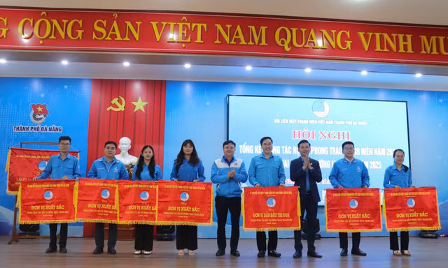 Đà Nẵng: Khen thưởng nhiều cá nhân có thành tích xuất sắc trong công tác Hội, Đoàn