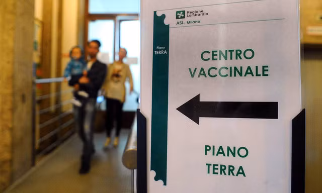 Tiêm phòng vacxin giờ đây là bắt buộc đối với mọi trẻ em Italia trước khi các em đến tuổi đi học