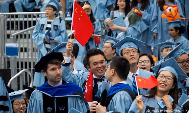Sinh viên Trung Quốc tại một trường Đại học ở Mỹ. Ảnh: DW.