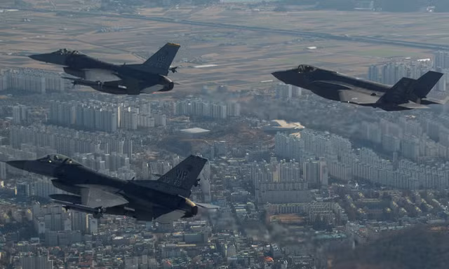 Máy bay F-35A tham gia diễn tập quân sự gần căn cứ không quân Kunsan, Hàn Quốc