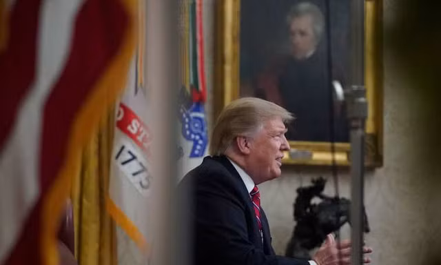 Ông Trump bị phe đối lập phản bác dữ dội, gay gắt