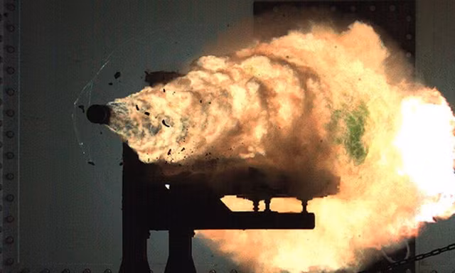 Tốc độ siêu phàm: Chỉ 2 phút từ mặt đất, railgun Nga diệt được vệ tinh