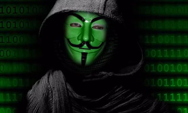 Không lâu sau vụ bắt giữ nhà sáng lập WikiLeaks Julian Assange, nhóm tin tặc Anonymous đã đưa ra thông điệp sẵn sàng hành động