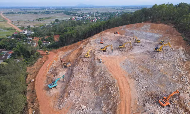 Gỡ vướng các mỏ vật liệu phục vụ cao tốc Bắc - Nam qua Hà Tĩnh 