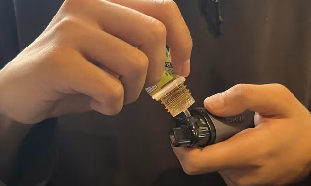 Báo động học sinh hút thuốc lá điện tử - Bài 2: Nguy hiểm tính mạng 