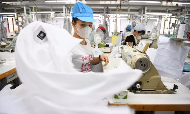 Doanh nghiệp dệt may thận trọng trước hạn áp thuế đối ứng