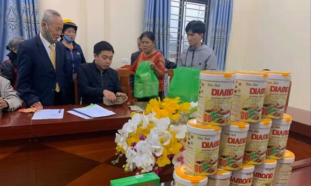 130 cụ già bị lừa sau chuyến du lịch 0 đồng