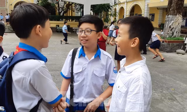 Thí sinh tham dự kỳ khảo sát năng lực bằng Tiếng Anh vào lớp 6 Trường THPT Chuyên Trần Đại Nghĩa năm 2020 