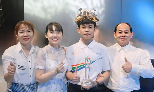 Chuyện nam sinh Phú Yên đầu tiên vào chung kết Olympia 