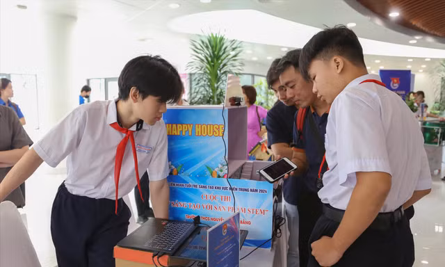 'Số hóa' trường học
