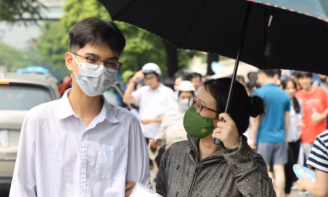 Tuyển sinh lớp 10 công lập tại Hà Nội: Tỷ lệ trúng tuyển thực tế cao hơn kế hoạch 