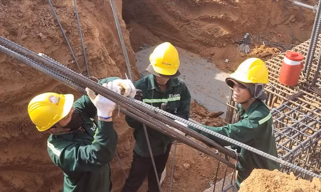 Hai dự án sân bay lớn phía Nam: Thi công xuyên Tết
