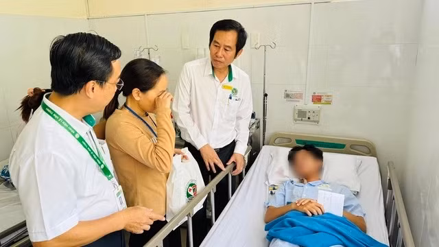 Nam sinh lớp 12 bị đầu độc bằng xyanua đủ điều kiện đặc cách tốt nghiệp THPT