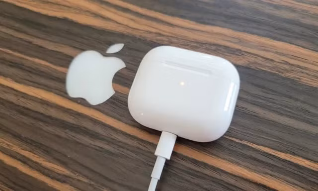 Apple dự kiến ra mắt AirPods với hộp sạc mới có cổng USB-C để phù hợp "xu thế"