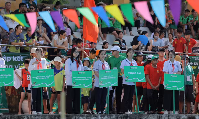 Nestlé MILO, Tổng cục TDTT khai mạc Giải Bơi cứu đuối Thanh thiếu nhi toàn quốc năm 2022