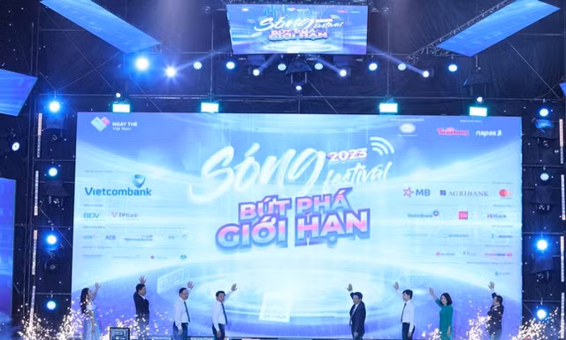 Loạt nghệ sĩ đình đám tại Ngày Thẻ Việt Nam - Sóng Festival 2023