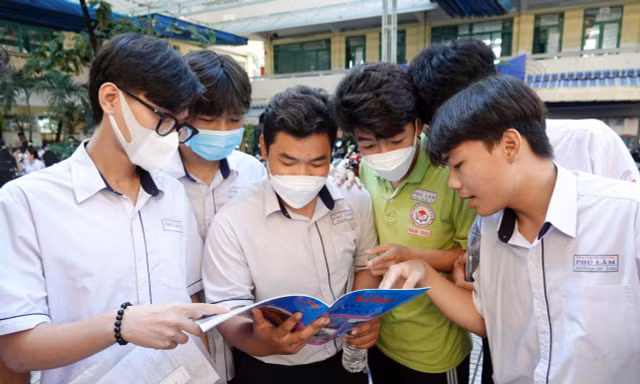 Số lượng thí sinh bỏ đăng ký xét tuyển vào Đại học năm 2023 là bao nhiêu? 