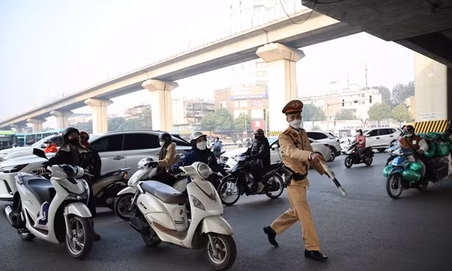 Người tham gia giao thông bỏ lại xe máy khi vi phạm sẽ bị xử lý như thế nào?