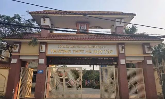 Nữ sinh lớp 11 ở Nghệ An bị đánh hội đồng, chấn thương vùng mặt phải nhập viện