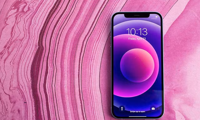 Lựa chọn khiến nhiều người băn khoăn: Nên mua iPhone 12 lúc này hay chờ iPhone 13?