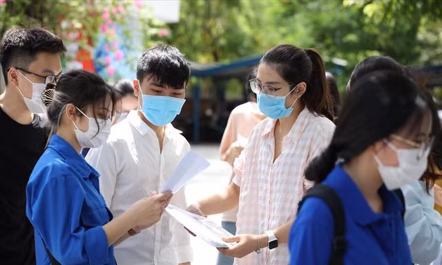 Thêm loạt trường Đại học công bố điểm chuẩn và điểm sàn xét tuyển năm 2022