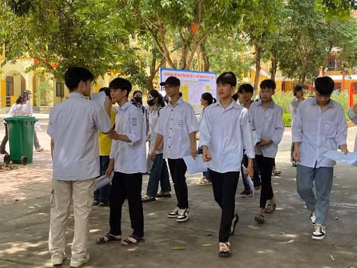 Hà Nội công bố môn thi thứ 3 vào lớp 10 năm 2025, học sinh lên chiến thuật ôn luyện