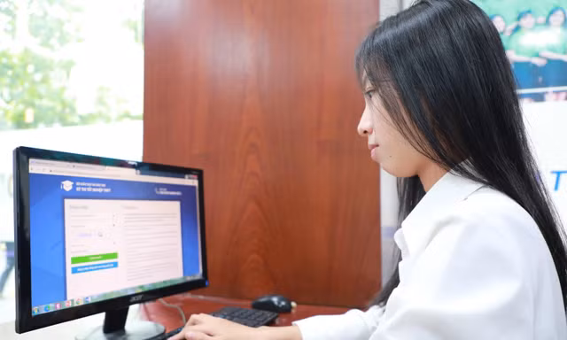 Bộ GD&ĐT thông báo kéo dài thời gian xác nhận nhập học trực tuyến, hạn đến khi nào?
