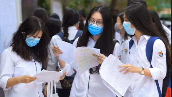 Chấm thi Tốt nghiệp THPT 2021 đợt 1: Khuyến khích cho điểm cao những bài làm sáng tạo