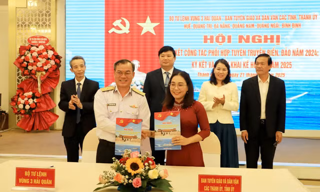 Bộ Tư lệnh Vùng 3 Hải quân sơ kết công tác biển đảo với các tỉnh miền Trung 