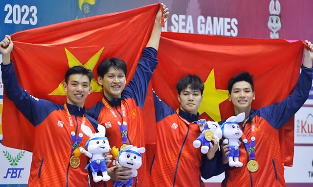 Kình ngư SV Duy Tân giành HCV và HCB tại SEA Games 32