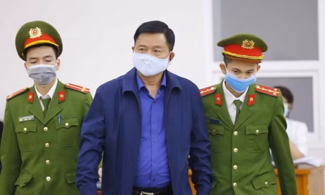 Ông Đinh La Thăng tại tòa. Ảnh TTXVN