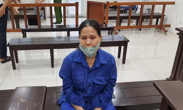 Bị cáo Nguyễn Thị Xuyến tại tòa.
