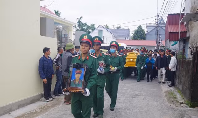 Chiến sĩ 20 tuổi hy sinh khi cứu vớt đồng đội bị đuối nước