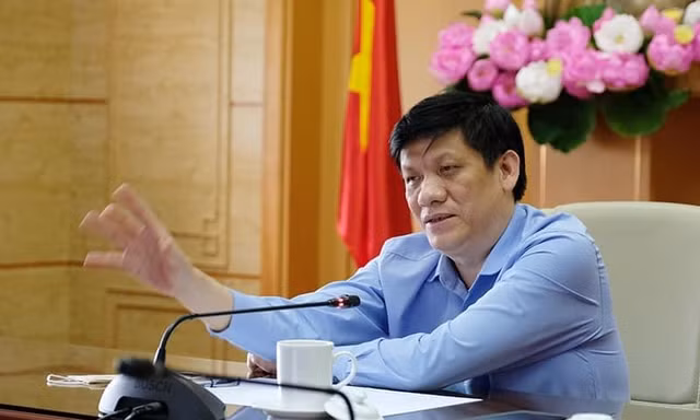 Quyền Bộ trưởng Bộ Y tế Nguyễn Thanh Long
