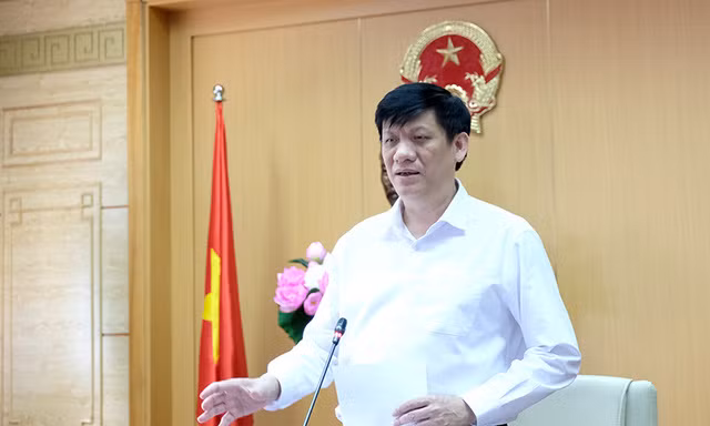 Quyền Bộ trưởng Bộ Y tế Nguyễn Thanh Long