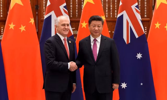 Ông Malcom Turnbull trong một cuộc gặp với Chủ tịch Trung Quốc Tập Cận Bình năm 2016. (Ảnh: Reuters)