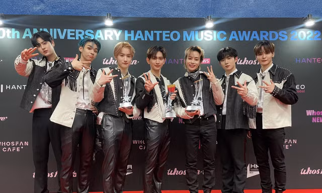 TEMPEST cover cực cháy hit của BIGBANG, Hanbin phát biểu bằng tiếng Việt khiến fan tự hào