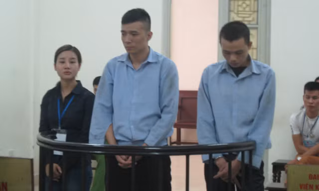Các bị cáo tại tòa phúc thẩm.