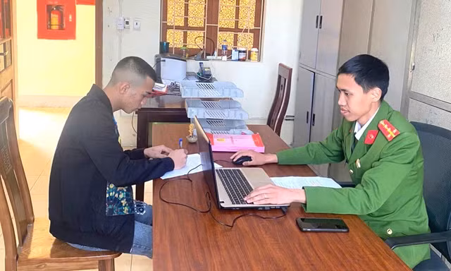 Tạo bill chuyển tiền giả để lừa tiền thật